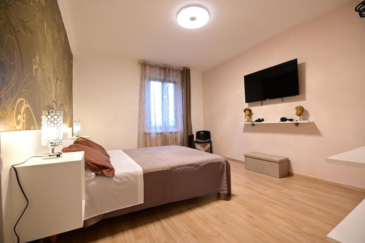 La Casa Di Odessa Bed & Breakfast Arcevia Luaran gambar
